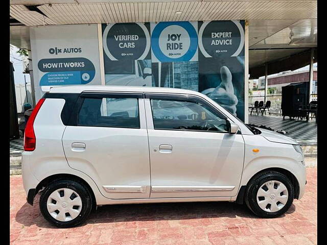 Used Maruti Suzuki Wagon R 1.0 [2014-2019] VXI in Ahmedabad