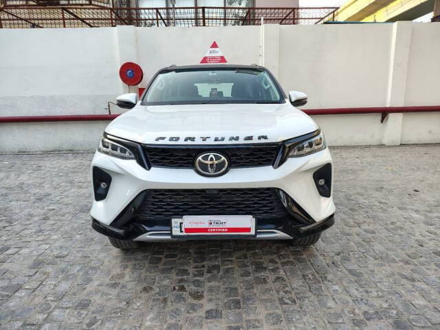 Used Toyota Fortuner Legender 2.8 4X2 AT in Delhi