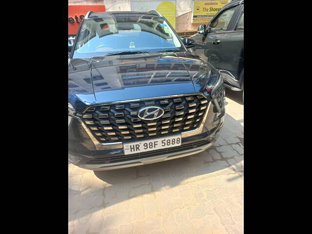 Used Hyundai Alcazar [2021-2023] Signature (O) 6 STR 2.0 Petrol AT Dual Tone in Delhi