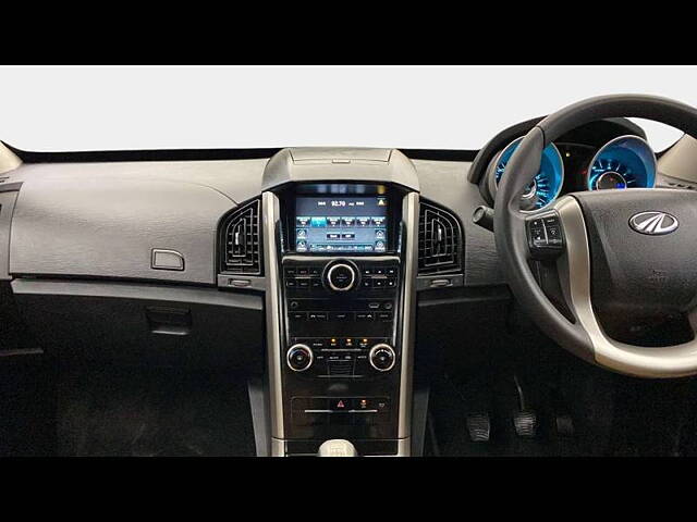 Used Mahindra XUV500 W7 [2018-2020] in Delhi