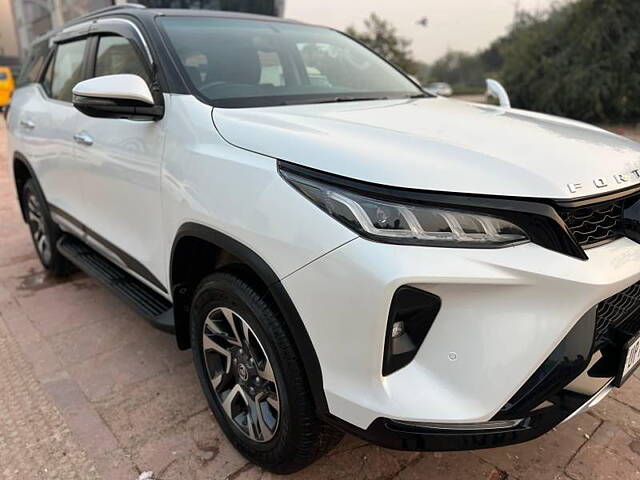 Used Toyota Fortuner Legender 2.8 4X2 AT in Ghaziabad