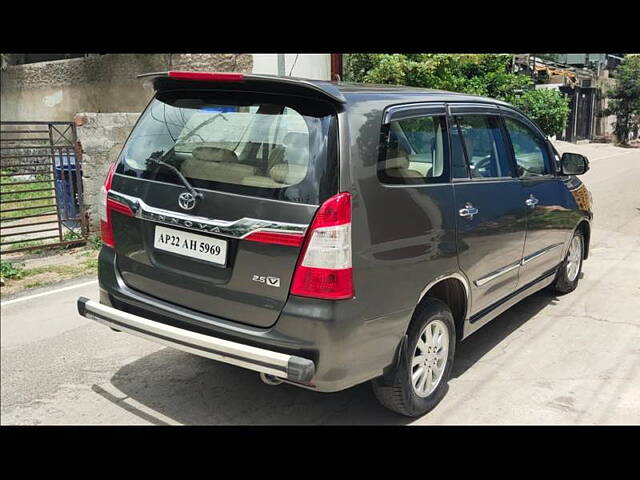 Used Toyota Innova [2005-2009] 2.5 V 7 STR in Hyderabad