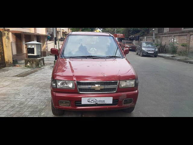 Used 2011 Chevrolet Tavera in Kolkata