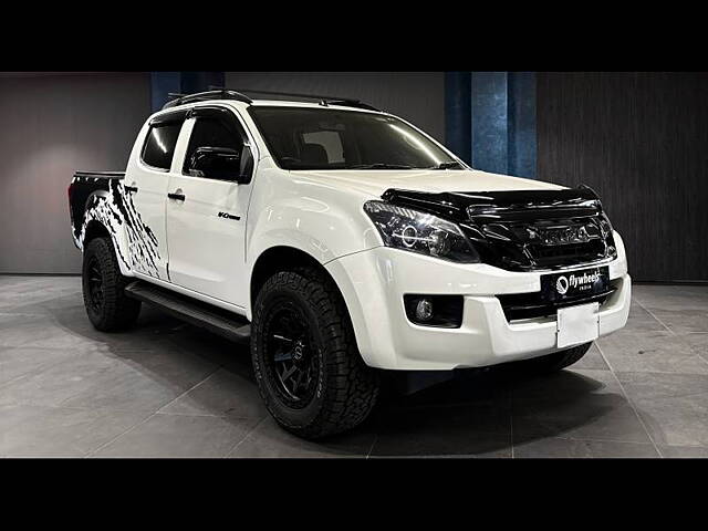 Used Isuzu D-Max V-Cross [2016-2018] 4x4 in Malappuram