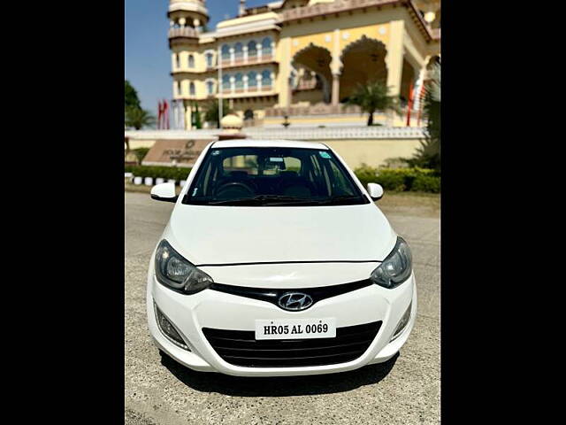 Used 2014 Hyundai i20 in Karnal