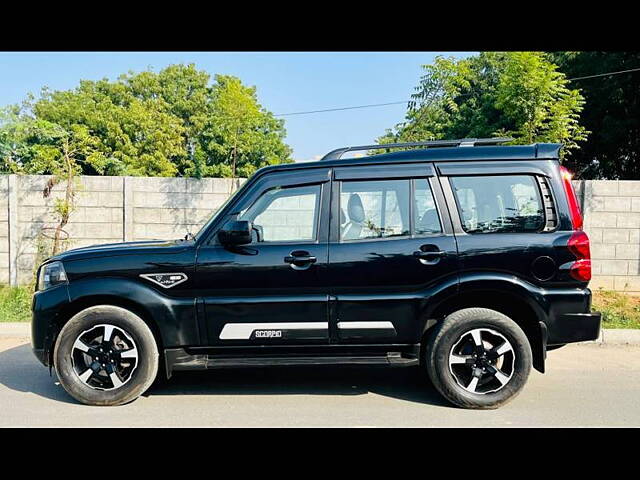 Used Mahindra Scorpio S MT 7STR in Ahmedabad