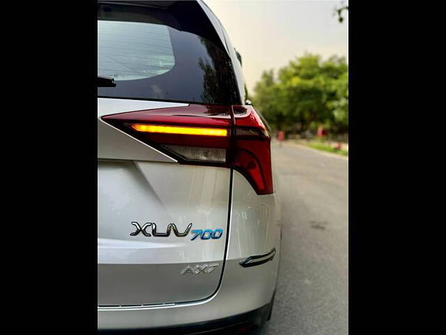 Used Mahindra XUV700 AX 7 Petrol AT 7 STR [2021] in Delhi