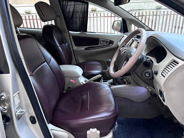 Used Toyota Innova [2005-2009] 2.0 V in Navi Mumbai