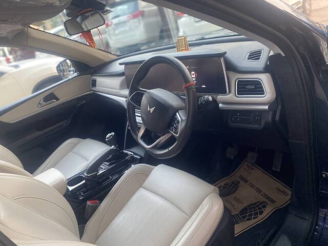 Used Mahindra XUV700 AX 7 Diesel MT 7 STR [2021] in Lucknow