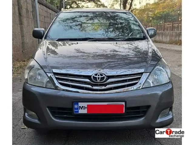 Used 2011 Toyota Innova in Pune