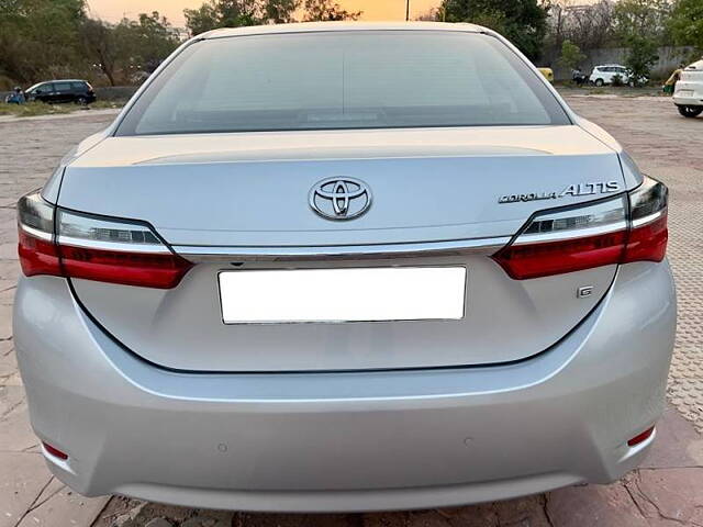 Used Toyota Corolla Altis G Petrol in Delhi