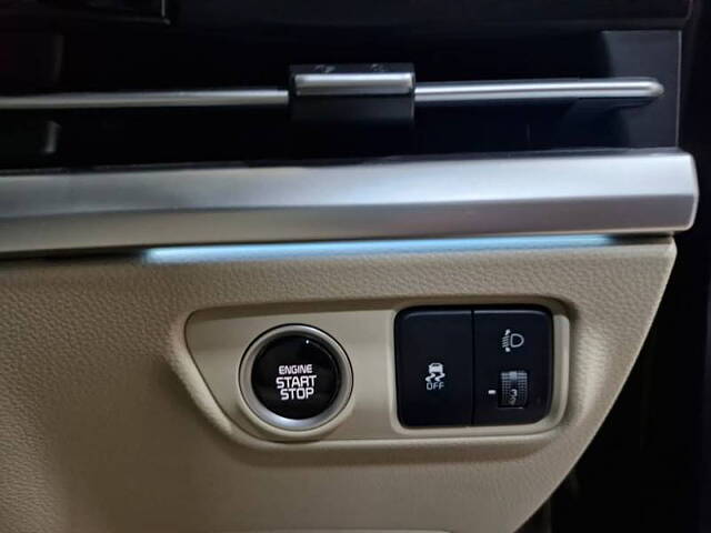 Used Kia Carens [2022-2023] Luxury Plus 1.4 Petrol DCT 6 STR in Mumbai