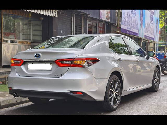 Used Toyota Camry Hybrid in Kolkata