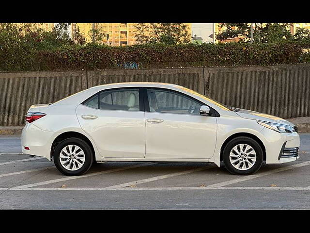 Used Toyota Corolla Altis G Petrol in Mumbai