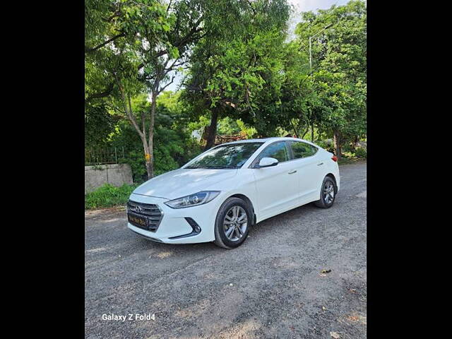 Used Hyundai Elantra SX (O) 2.0 AT in Delhi