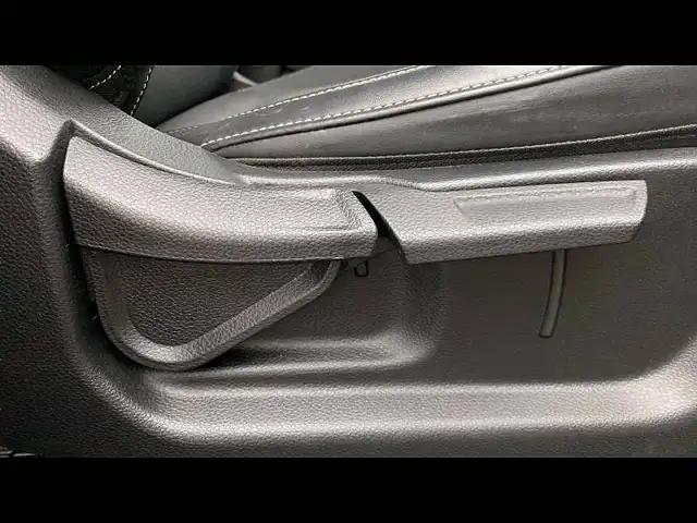 Used Kia Carens [2022-2023] Prestige Plus 1.4 Petrol MT 7 STR in Bangalore