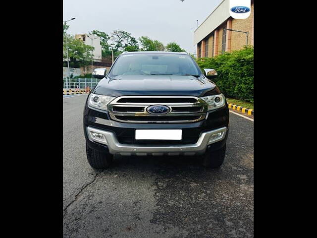 Used 2017 Ford Endeavour in Delhi