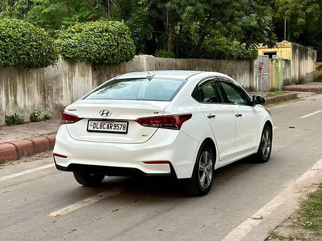 Used Hyundai Verna [2017-2020] SX (O) 1.6 VTVT AT in Delhi