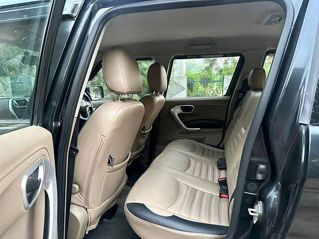 Used Mahindra TUV300 [2015-2019] T8 in Delhi