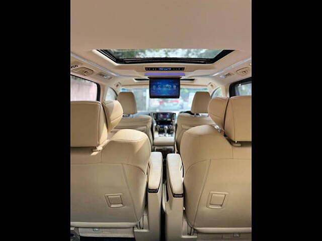 Used Toyota Vellfire VIP – Executive Lounge in Delhi