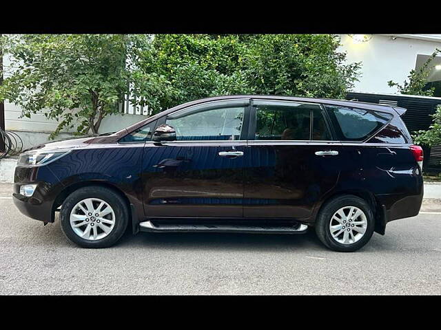 Used Toyota Innova Crysta [2016-2020] 2.4 G 8 STR [2016-2017] in Hyderabad