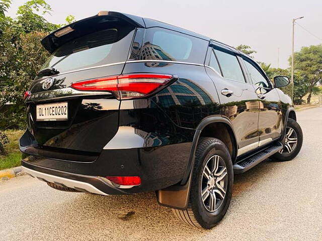 Used Toyota Fortuner 4X2 AT 2.7 Petrol in Delhi