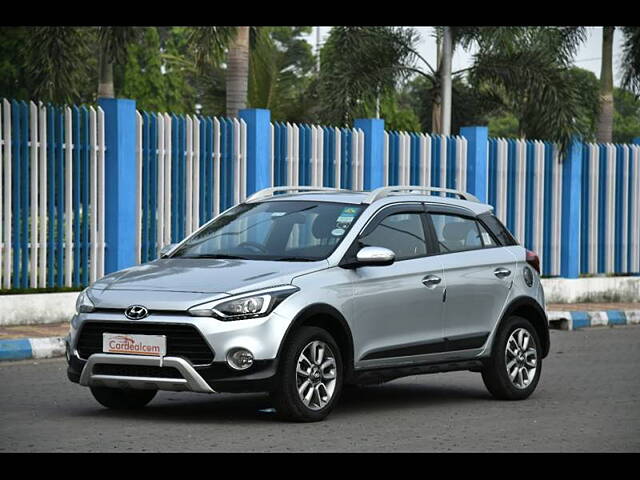 Used Hyundai i20 Active 1.2 SX in Kolkata