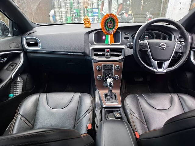 Used Volvo V40 Cross Country [2013-2016] D3 in Navi Mumbai