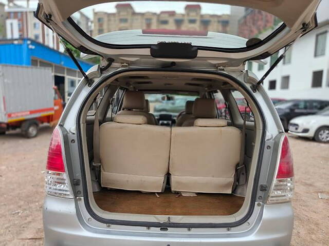 Used Toyota Innova [2005-2009] 2.5 V 7 STR in Hyderabad