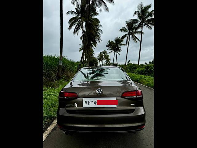 Used Volkswagen Jetta Highline TDI AT in Kolhapur