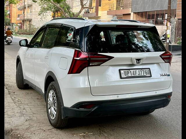 Used Mahindra XUV700 AX 3 Petrol MT 5 STR [2021] in Delhi