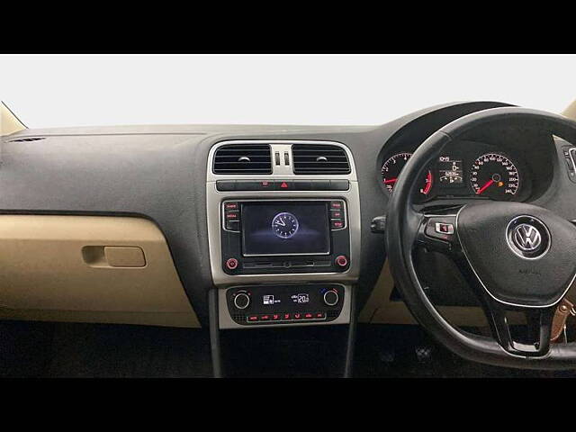 Used Volkswagen Polo [2016-2019] Highline1.2L (P) in Delhi