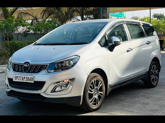 Used Mahindra Marazzo [2018-2020] M8 7 STR in Noida