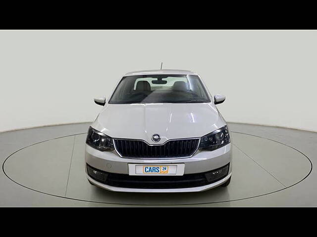 Used Skoda Rapid Style 1.6 MPI in Mumbai