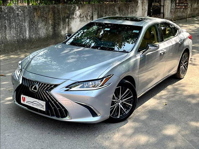 Used Lexus ES 300h Exquisite in Delhi