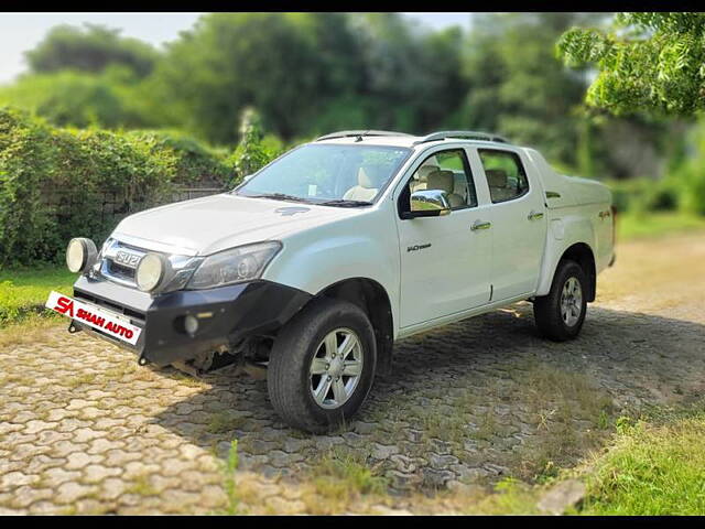 Used Isuzu D-Max V-Cross [2016-2018] 4x4 in Ahmedabad