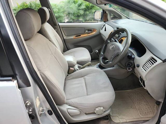 Used Toyota Innova [2009-2012] 2.5 VX 8 STR BS-IV in Mumbai