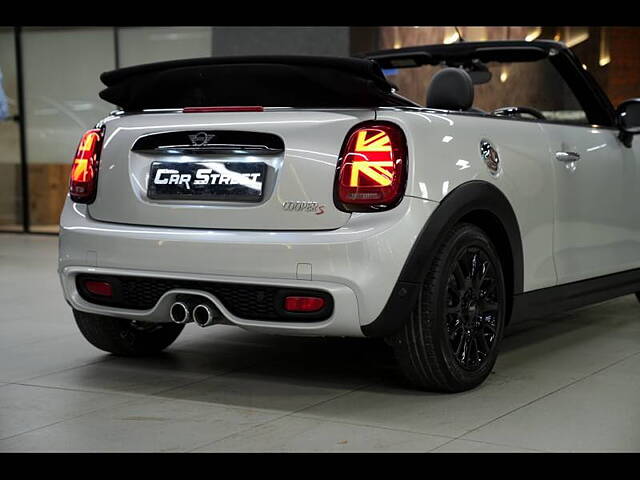 Used MINI Cooper Convertible S in Delhi