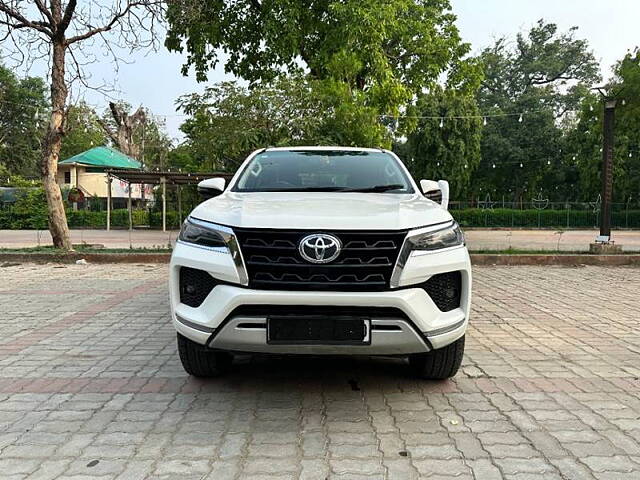 Used Toyota Fortuner 4X2 AT 2.8 Diesel in Jalandhar