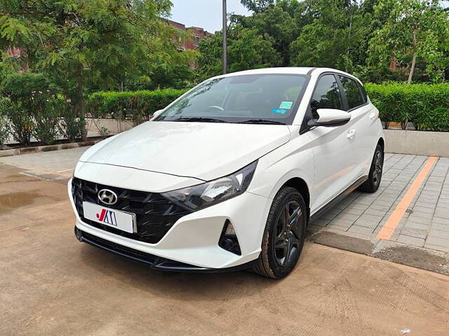 Used Hyundai i20 [2020-2023] Sportz 1.2 MT [2020-2023] in Ahmedabad