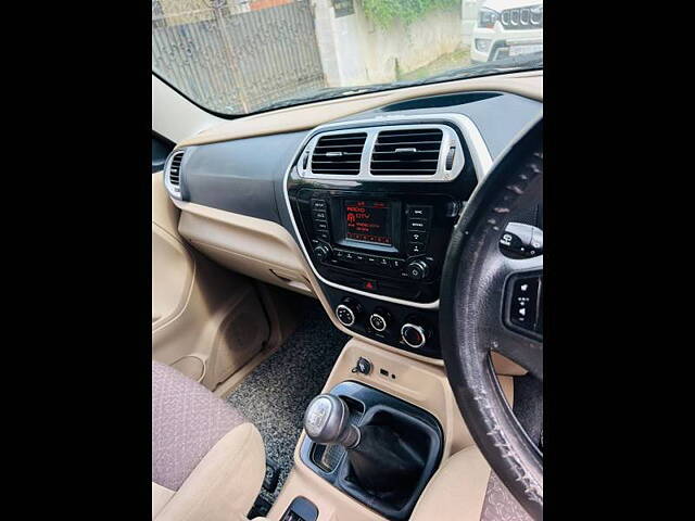 Used Mahindra TUV300 [2015-2019] T8 in Lucknow