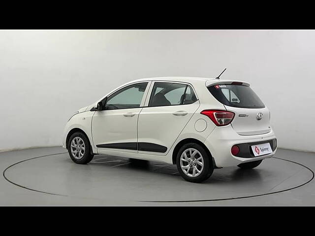 Used Hyundai Grand i10 Magna 1.2 Kappa VTVT CNG in Ahmedabad