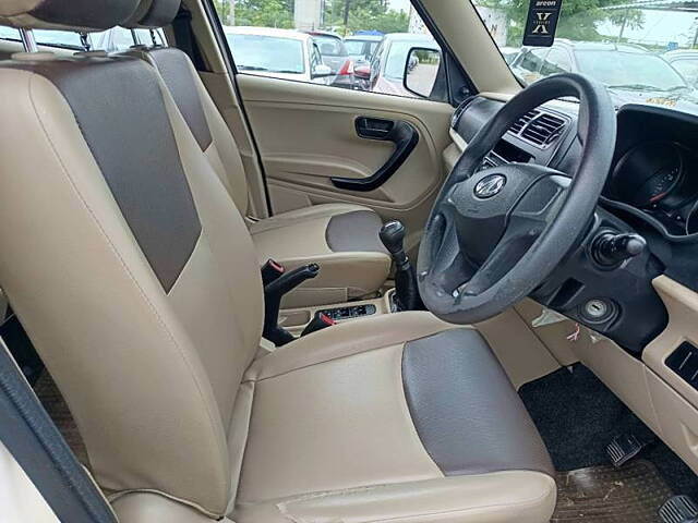 Used Mahindra TUV300 [2015-2019] T4 Plus in Hyderabad