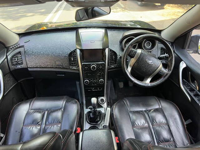 Used Mahindra XUV500 W7 [2018-2020] in Ahmedabad