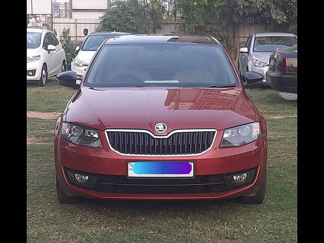 Used Skoda Octavia [2017-2021] 2.0 TDI CR Style Plus AT [2017] in Vadodara