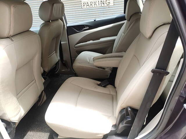 Used Mahindra Marazzo [2018-2020] M8 7 STR in Hyderabad