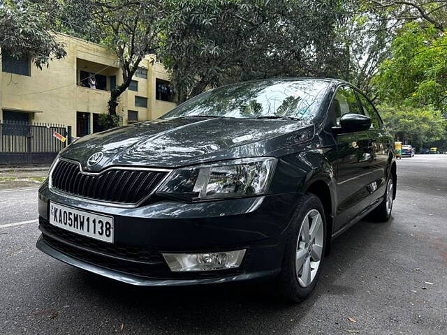 Used Skoda Rapid Ambition 1.6 MPI AT in Bangalore