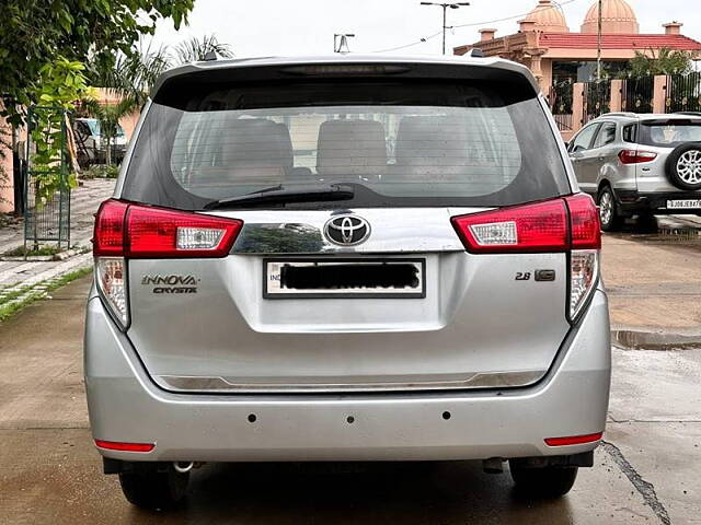 Used Toyota Innova Crysta [2016-2020] 2.8 GX AT 7 STR [2016-2020] in Vadodara