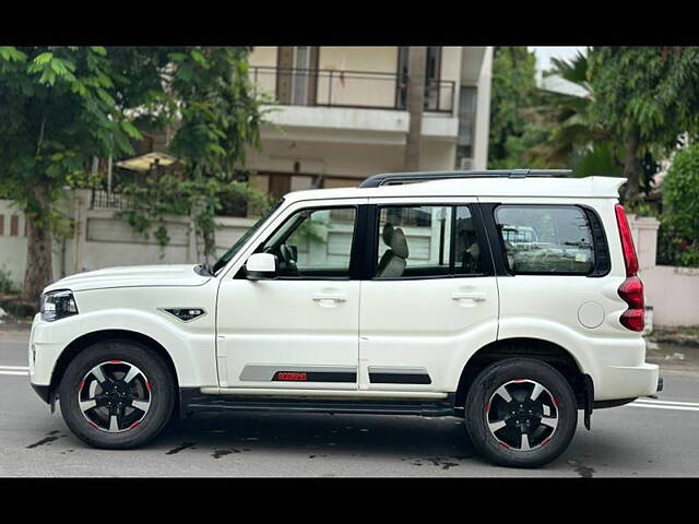 Used Mahindra Scorpio S11 MT 7S in Ahmedabad