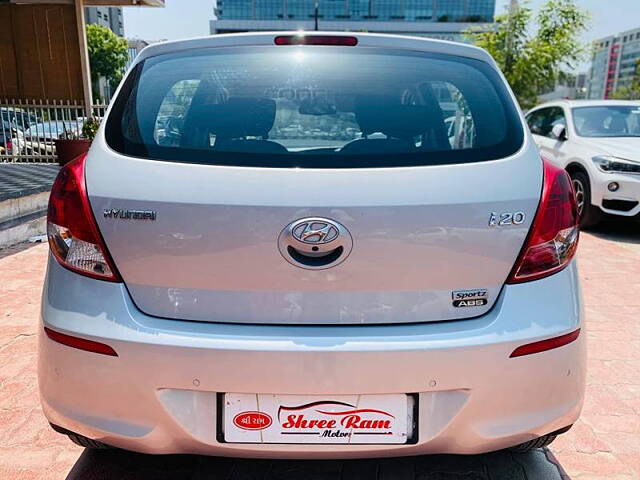 Used Hyundai i20 [2010-2012] Sportz 1.2 BS-IV in Ahmedabad